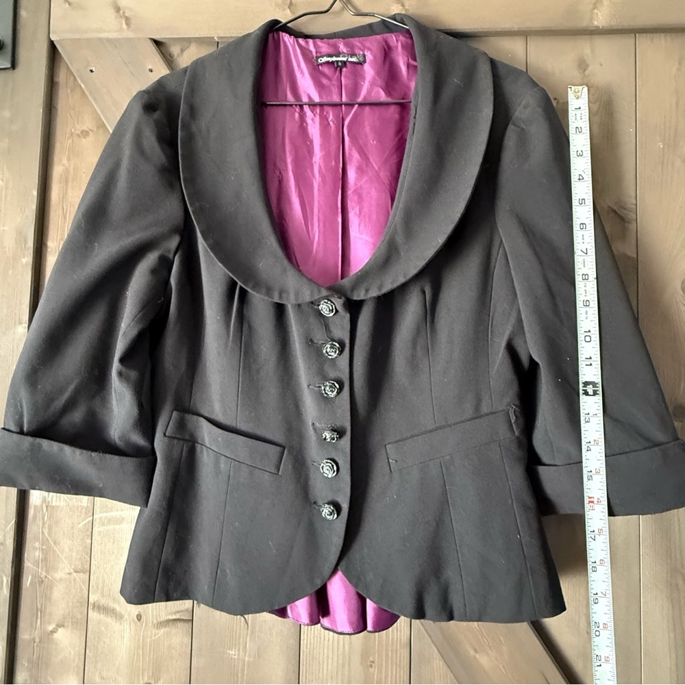 Chic Black Blazer with Pink Lining